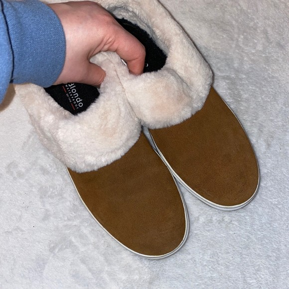 Blondo waterproof camel suede ankle shoe slipper faux fur size 8M - Picture 5 of 8